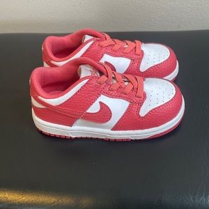 great condition 8c Toddler sneaker (can be worn unisex)